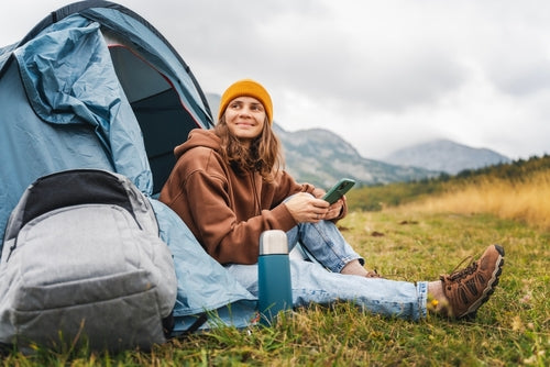 Emergency Phone Charger for Camping: Choosing the Best One for Your Trip